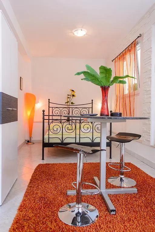Studios Anette Guest House Trogir