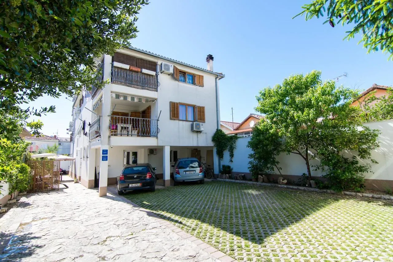 Studios Anette Guest House Trogir Croatia