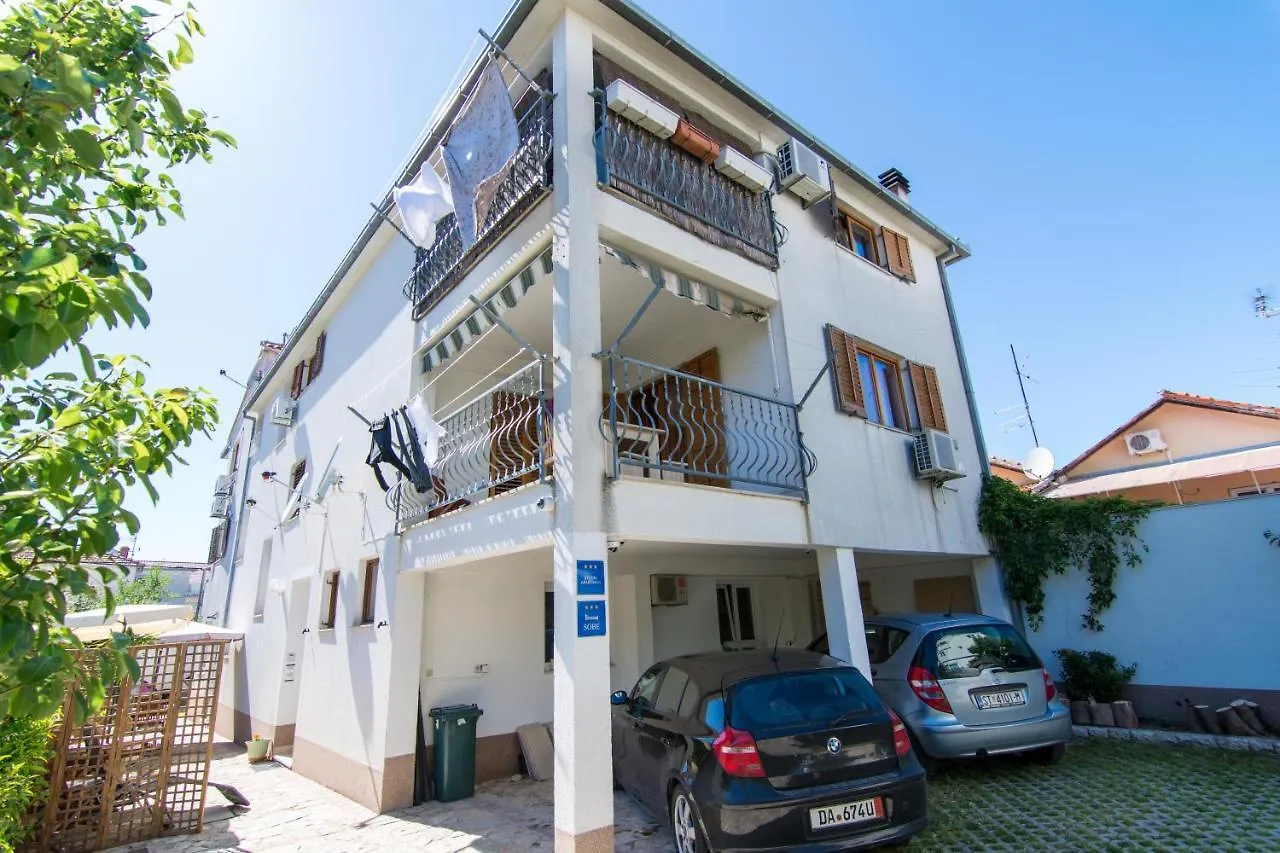 Studios Anette Guest House Trogir 3*,  Croatia