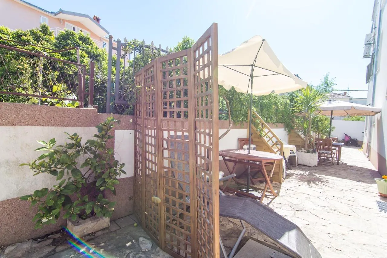***  Studios Anette Guest House Trogir Croatia